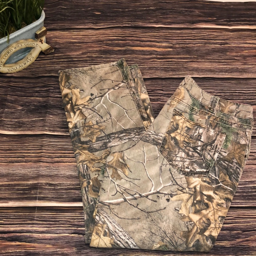 Ladies Real-Tree Camo hunting pants size 16